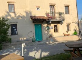 Ca' Pavaglione Country House, bed and breakfast en Borgomale
