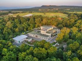 Gabala Qoruq Resort, hotel u blizini znamenitosti 'Yevlax Stansiyası' u gradu 'Gabala'