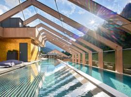ZillergrundRock Luxury Mountain Resort, hotel di Mayrhofen