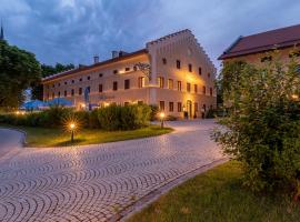 LANDHOTEL ALTE ZOLLSTATION- Historical Building, hotel v destinaci Pittenhart