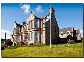 Islesburgh House Hostel, hotel with parking in Lerwick