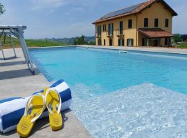 Al Tirabusòn Country House, casa rural en Nizza Monferrato