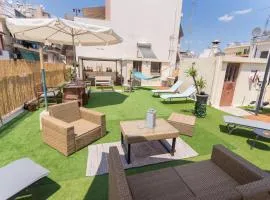 large apartment with terrace and spa