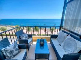 Large seafront 3 bedroom apartment in the heart of Sliema - MMAI1-2