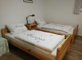 21a Comfortable Studio, cheap hotel in Taufkirchen