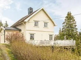 Amazing Home In Ytterøy With Wifi