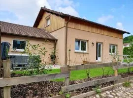 Maison de 4 chambres avec jacuzzi jardin clos et wifi a Gerardmer