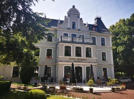Hotel Fryderyk – hotel w pobliżu miejsca Kolorowa Fontanna w mieście Duszniki Zdrój