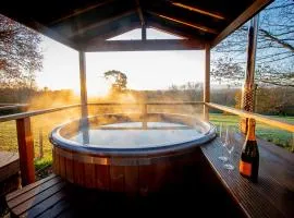 Finest Retreats - Knole Luxury Dome