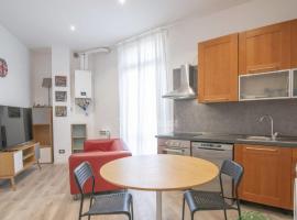 2BEDROOMS - 2STANZE - 4BEDS Minimum 3 days -TheTechFlat- Red Metro Milano Sesto Marelli San Babila Duomo Fiera - No City tax required - dishwasher, hotel in Sesto San Giovanni