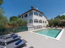 HH Korsa with shared pool