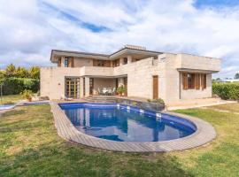 Villa de lujo con piscina, jacuzzi, jardín y terraza, hotel sa Marratxí 