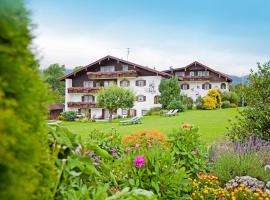 Gästehaus Heimgarten, hotel romantis di Bad Wiessee