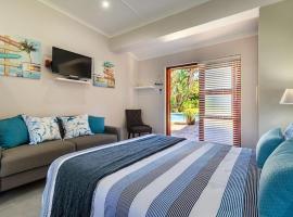Unit 2a @ The Thatches, hotel near Cape Morgan Nature Reserve, Kei Mouth