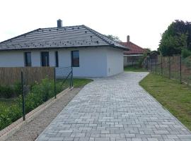 Bridgiet Home Apartman, hotel v mestu Cserszegtomaj