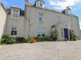 The West Wing, pet-friendly hotel in Skye of Curr