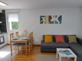 Appartement lumineux T3 avec jardin privatif à Hendaye - Parking et wif gratuit โรงแรมในอองดาเย