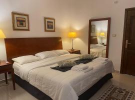 Tell Madaba, hotel near the Greek Orthodox Basilica of Saint George, Madaba