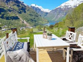 9 person holiday home in Geiranger-By Traum, alojamento para férias em Geiranger