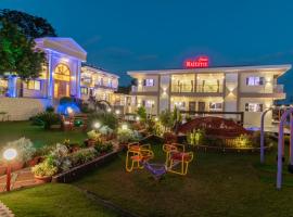 Casa Majestic Resort and SPA, отель в городе Панчгани