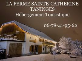 La Ferme Sainte Catherine ชาเลต์ในตาแน็งจ์