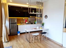 Menara Simfoni 7# with balcony# facing highway, hôtel à Cheras