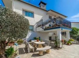 HomeHolidaysRentals Dona - Costa Barcelona