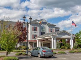Comfort Inn & Suites, hotel cerca de Amherst Golf Course, Hadley