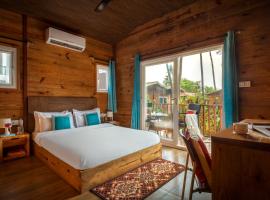 Mariners Bay Beach Resort, hotell i Arambol