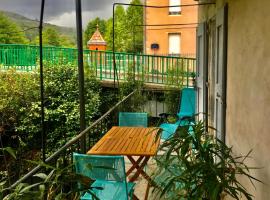 Appartement de village face à la rivière, hotel i Lasalle