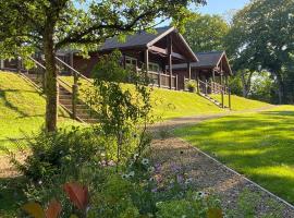 Hollybush Lodges, hotel v destinaci Leigh upon Mendip