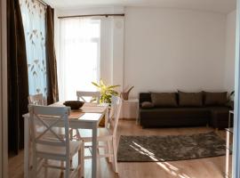 Solomon Apartments ap 1, alojamiento con cocina en Sângeorgiu de Mureș