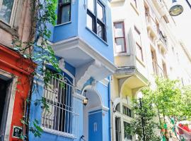 BLUE PERA HOUSE, cabaña o casa de campo en Estambul