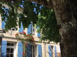 Entre Vignobles et Estuaire - Gîte 12 pers, cheap hotel in Saint-Thomas-de-Cônac