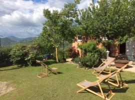 Maison avec vue imprenable, hotel em Millau