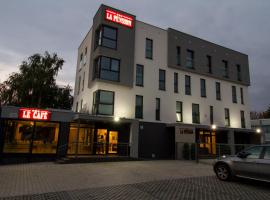 La Pension – hotel w mieście Trnava