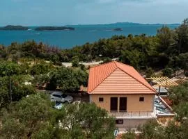 Awesome Home In Prizba With House Sea View