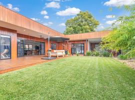 Villa Simone - Tranquil Hideaway in the Heart of Echuca, vacation home in Echuca