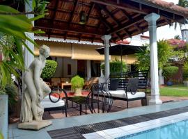 Ayubowan Guesthouse, hotel cerca de Playa de Negombo, Negombo