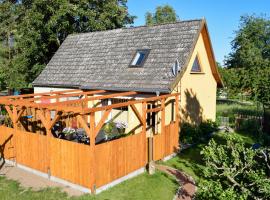 Ferienhaus Ribnitz-Damgarten, hotel con estacionamiento en Ribnitz-Damgarten