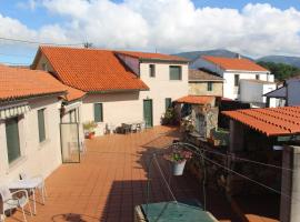 APARTAMENTOS OUTEIRO, pet-friendly hotel in Pobra do Caramiñal