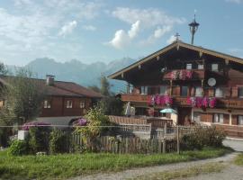 Schießling Hof, farm stay in Oberndorf in Tirol