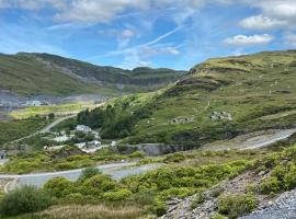 Llechwedd Glamping, kamp sa luksuznim šatorima u gradu Blaenau-Ffestiniog