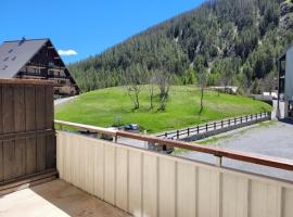 APPARTEMENT MONTAGNE, hotel cerca de d'Aigue Noire, Réallon