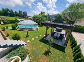 Apartments Boldin: Bled şehrinde bir havuzlu otel