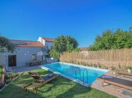 Villa Garifalia with Sauna & Hydromassage