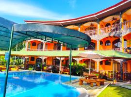 Apartahotel Playa Luna, hotel v destinaci Uvita
