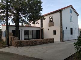 ALBERGUE O FERVELLO, hotel en Santiago de Compostela