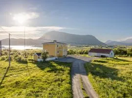 PederStua, a classic fisherman's farm house in the middle of Lofoten