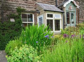 Cloudberry Cottage, holiday home in Stanton in Peak